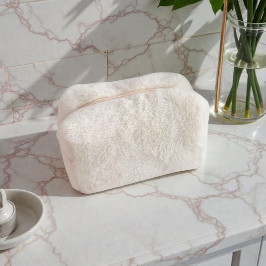 Trousse à maquillage peluche